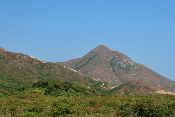 東灣山