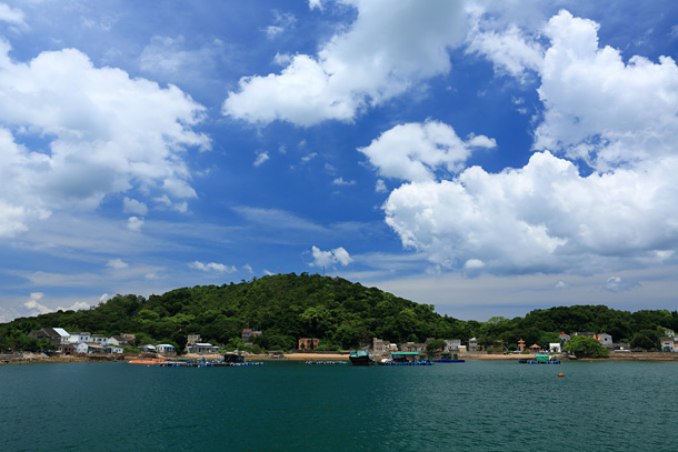 駛往吉澳島