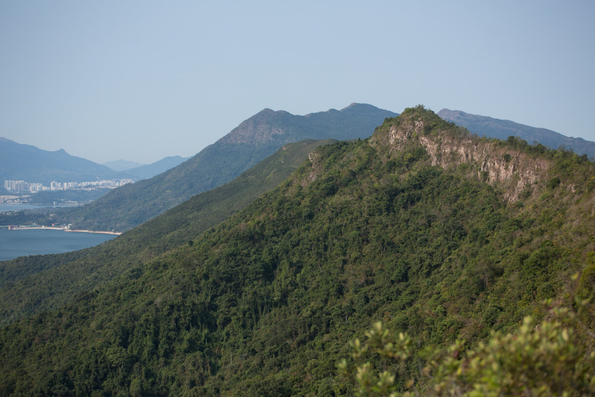 回望馬頭峰一帶