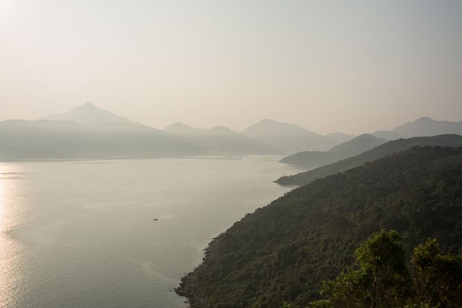 迷朦但富層次感的東心淇半島