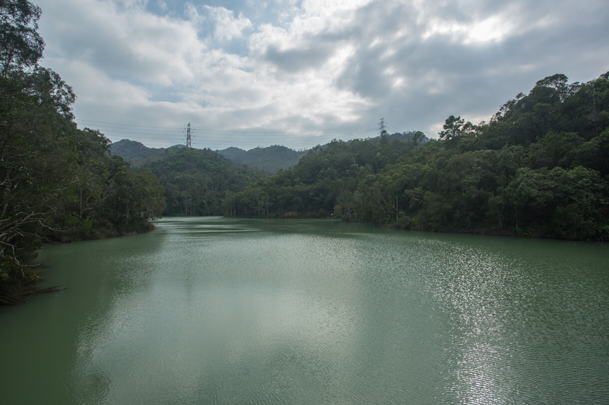 很像藍地水塘嘛