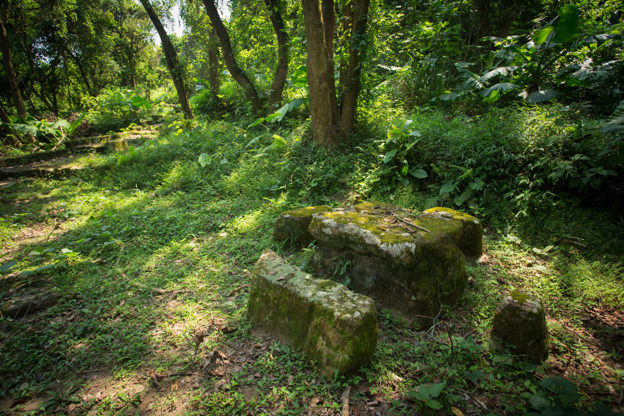 石桌石椅