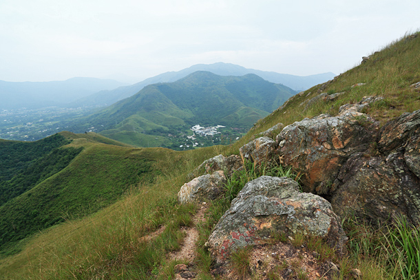 山石嶙峋