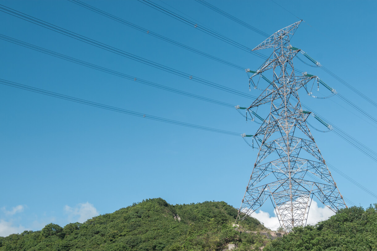 輸電塔也成了前景