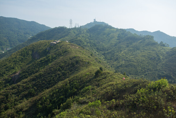 慈雲山，前方是鏝頭墩