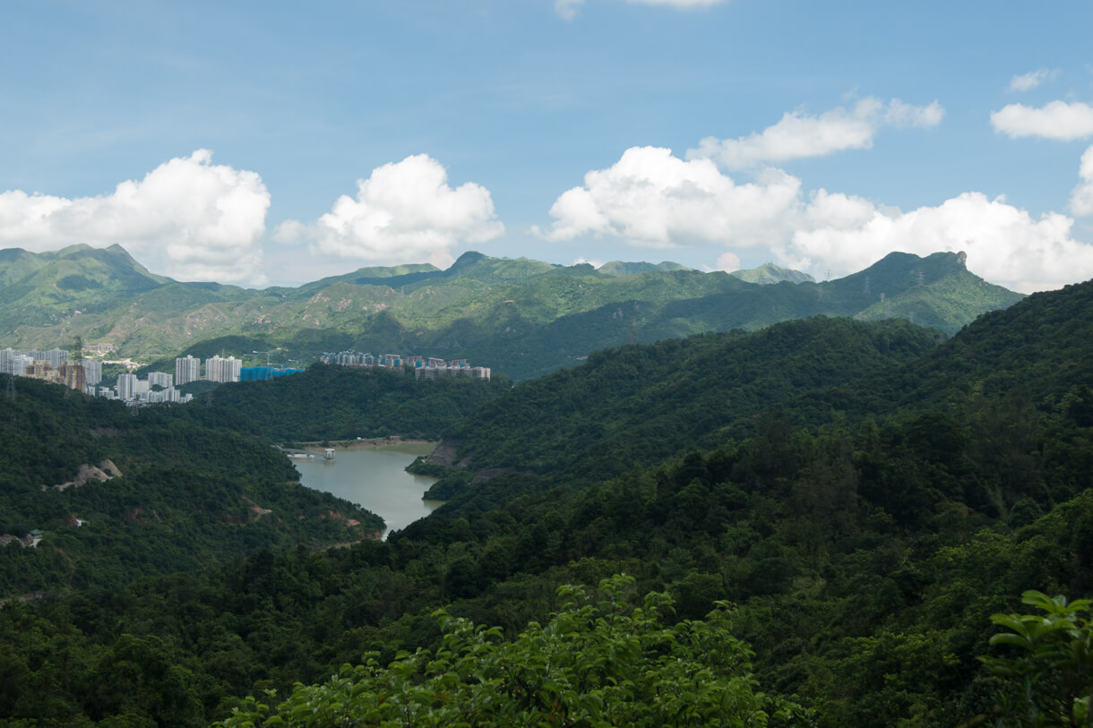 遙看獅子山