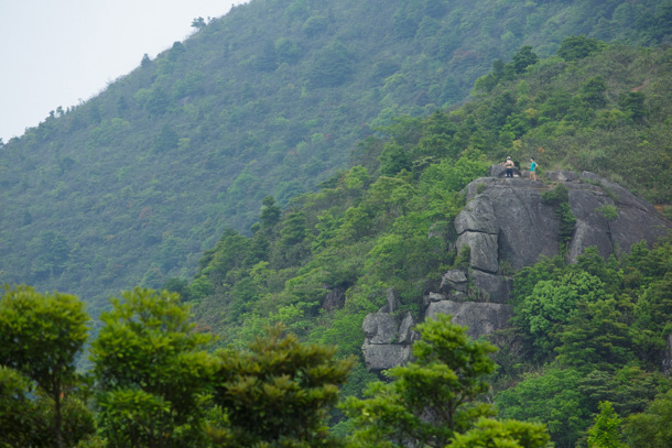 近石芽背的岩台