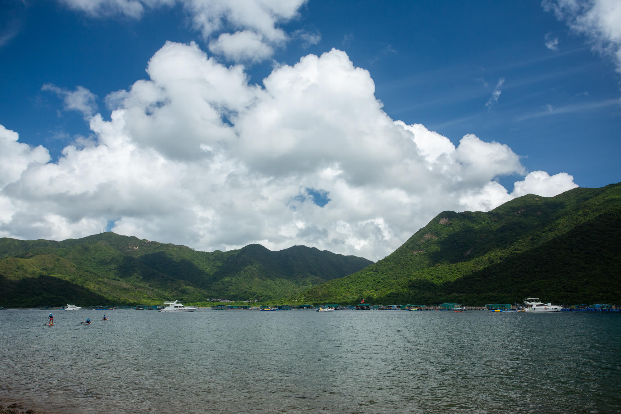 石屋山一帶峰巒